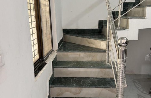 Jabalpur Apartment | Bodhi Home Stay