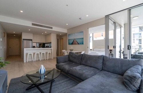 Bondi Junction Apartment | Bondi Junction Living with Views & Double Parking