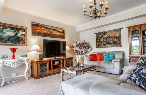 Stirling Cottage | Boutique cottage escape in the Adelaide Hills.