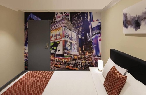 Glebe Hotel | BreakFree on Broadway Sydney