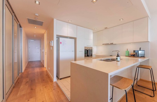 Victor Harbor Apartment | Breeze 2, Beachfront Apartment In a Prime Location