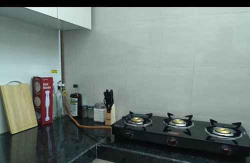 Thane West Apartment | Bright balcony 2-bedroom apartment with AC in vibrant Thane/Mulund