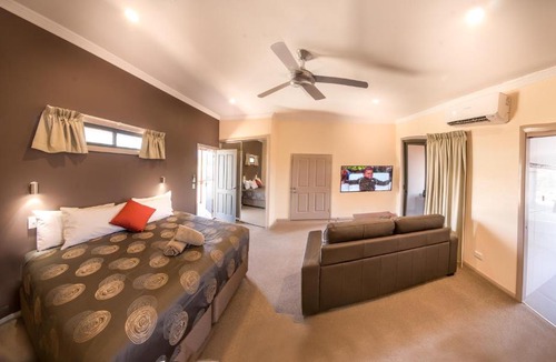 Broken Hill Hotel | Broken Hill Outback Resort