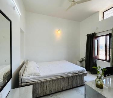 Mount Abu Apartment | BS House