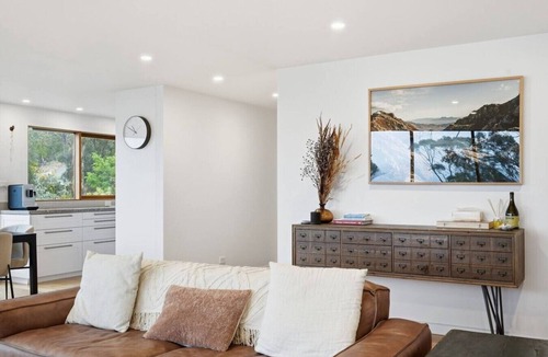 Tinderbox House | Bush Escape with Water Views