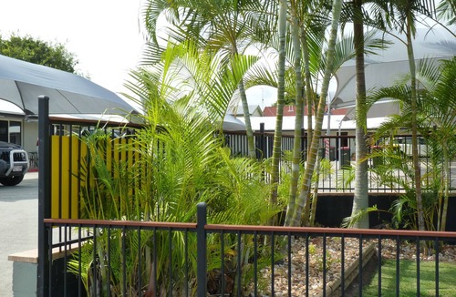 Caboolture Hotel | Caboolture Central Motor Inn