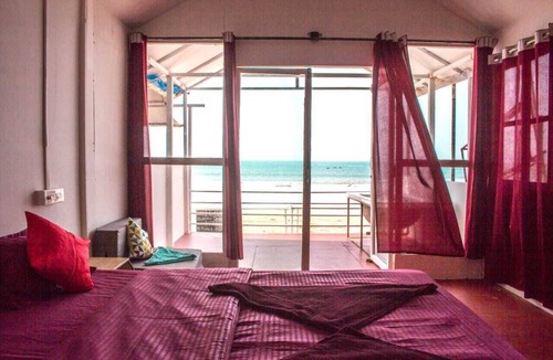 Palolem Hotel | Cafe Del Mar Cottages And Rooms