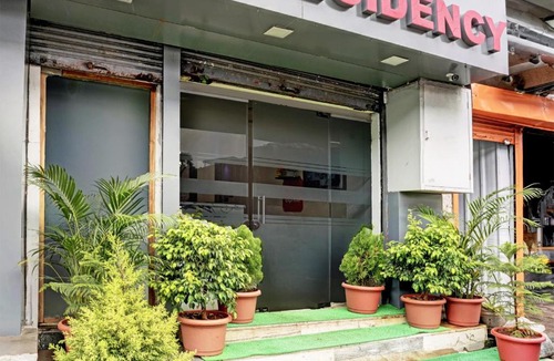 Mumbai Hotel | Capital O PARK RESIDENCY