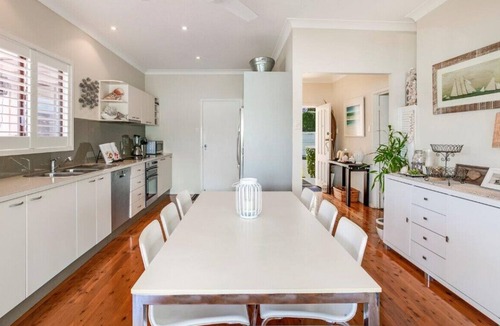 Sydney House | Careel Bay Beachfront