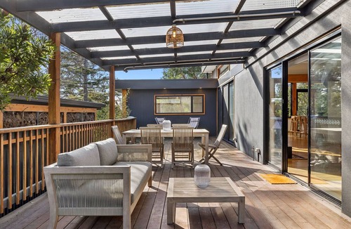 Anglesea House | Carji - A luxurious residence in Anglesea