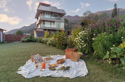 Bhimtal Villa | Celestial Rhapsody 3 BR, Naukuchiatal