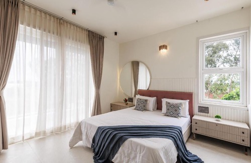 Doddaballapur Villa | Celestial Sapphire Pool Nr Nandi Hills VegOnly