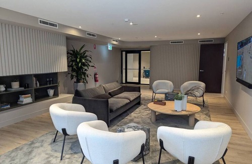 Phillip Apartment | Central Simplicity @Woden
