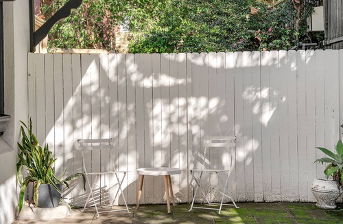 Neutral Bay House | Character home with modern comforts - free parking!