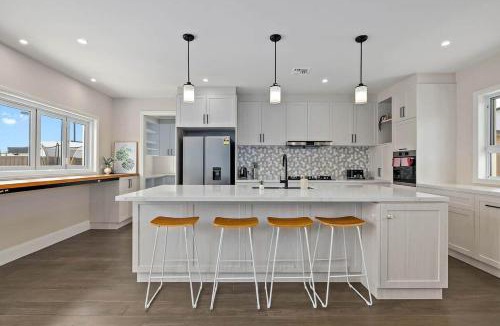 Throsby House | Charming 5-Bedroom House