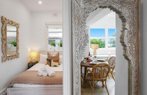 Glebe Apartment | Charming Retreat in Exclusive Glebe Estate