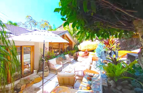 Palm Beach Apartment | Charming retreat! Outdoor 120 Jets SPA! Walk to Ocean Beach! Famous Palm Beach!