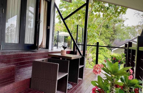 Springwood House | Charming Studio in Daisy Hill