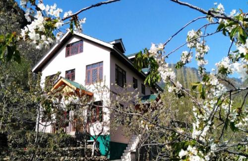 Srinagar House | Cherrytree Resort