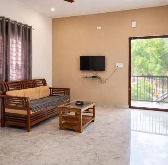Chikkamagaluru House | Chiraanya Service Apartment,AC & Non-AC