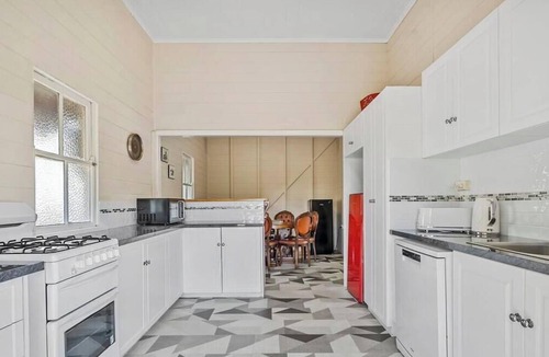 Rockhampton House | City Cottage