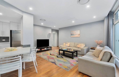 Pyrmont Apartment | Cityline Haven Harbourside Living with City Energy