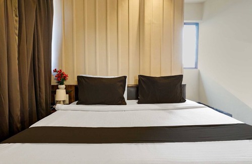 Clover Park House | Classic Hotel Cilantro, Viman Nagar