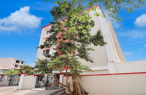 Kakinada House | Classic Room Stay Inn Luxury