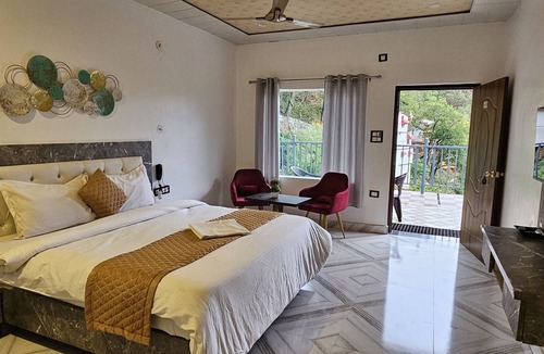 Lansdowne Hotel | Cloud Forest