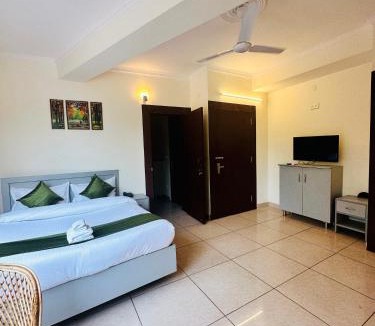 Bullawala Hotel | Clover Inn