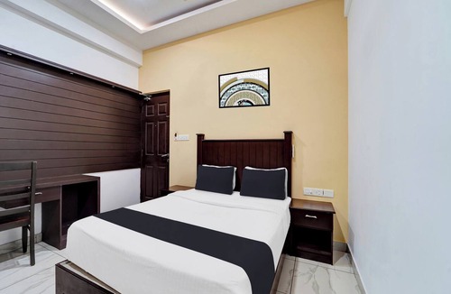 Fort Kochi Hotel | Collection O Calvathy Road Near Fort