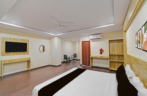 Hyderabad Hotel | Collection O ECIL Industrial Estate Formerly Hotel Cube