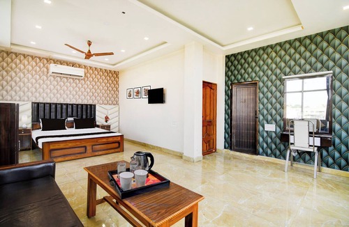 Shibpur Hotel | Collection O Howrah Botanical Garden