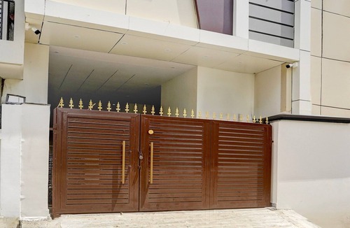Varanasi House | Collection O IIT BHU Singh Residency