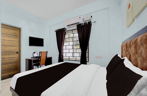 Neyyattinkara Hotel | Collection O Valiyavila Junction