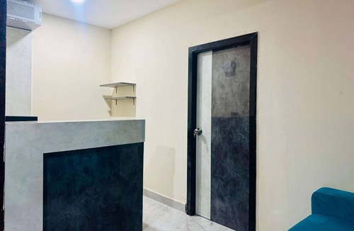 Hyderabad House | Collection O Nagaram Main Road Hyderabad