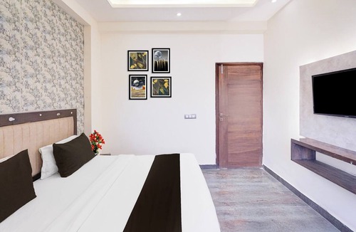 Noida Hotel | Collection O Sector 108 Noida