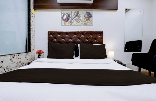 Thane West Hotel | Collection O Thane