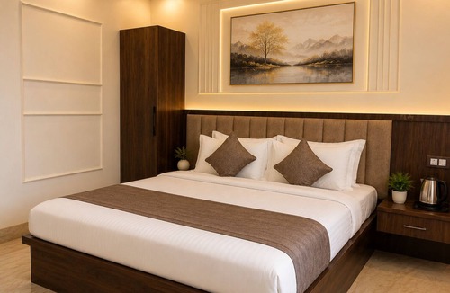 Mathura Bed & Breakfast | Comfort & Convenience Near Shri Krishna Janmabhoomi Temple