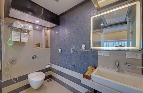 Marol Hotel | Comfort Inn Metropolis