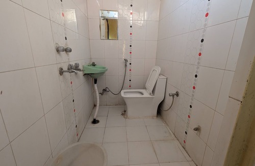 Rishikesh House | Comfortable rooms at Krishna Paying Guest House near city attractions