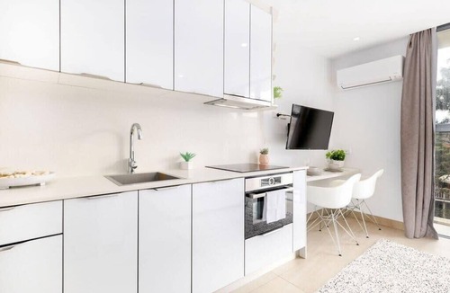 Bondi Beach Apartment | Comfy & Cozy Beach Studio 5min Walk to Bondi Beach