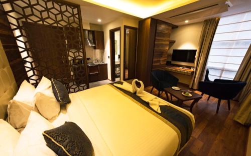 Barakhamba Hotel | Connaught Royale