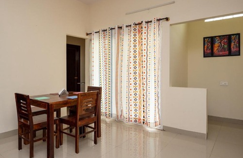 Bengaluru Apartment | Contemporary apartment with balcony, Bangalore