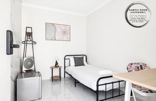 Cabramatta House | Convenient Single Stay in Heart of Cabramatta - Shared Bathroom and Kitchen