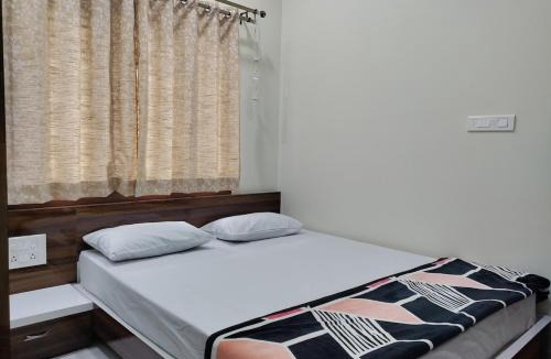Bengaluru Apartment | Corner home, 2BHK with good privacy, parking