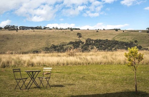 Monegeetta Cabin | Cosy Tiny House for a Goat Farm Stay near Melbourne