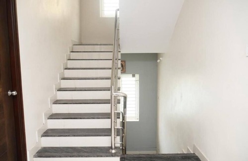 Kumbakonam Hotel | Cozy 1-bedroom hotel in tranquil Kumbakonam with AC