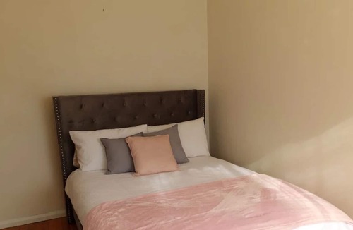 Noble Park House | Cozy and cheerful 4 bedroom house close to shopping and park