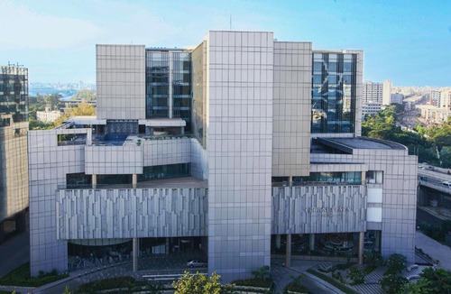 Dhaka Hotel | Crowne Plaza Dhaka Airport by IHG